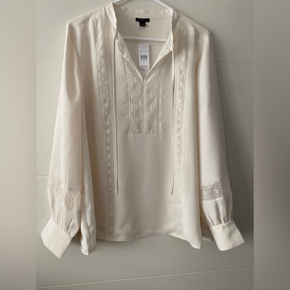 NWT Ann Taylor Long-Sleeve Tie-Neck Blouse, Size Large